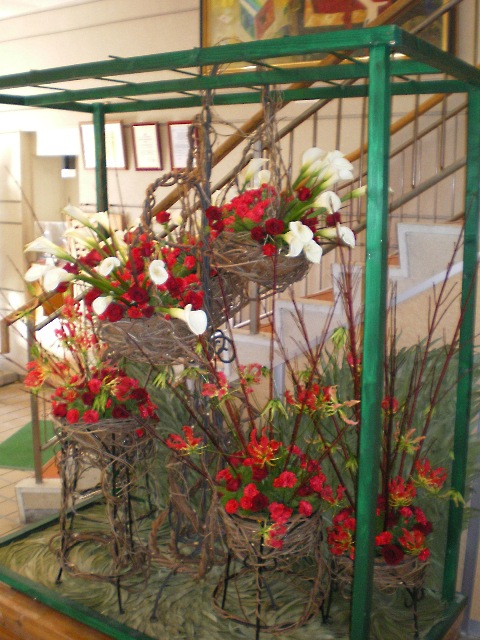 ブログ記事「クリスマスの花飾り」のサムネイル画像
