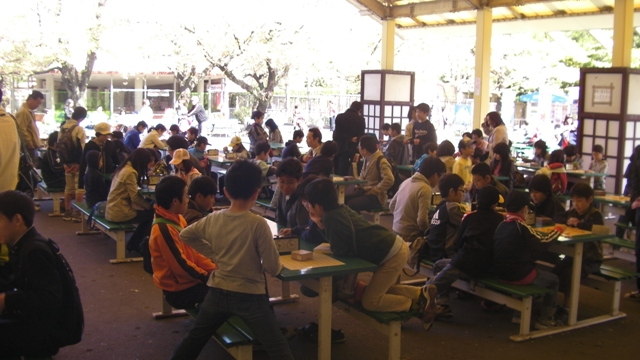 ブログ記事「よい子の将棋大会」のサムネイル画像