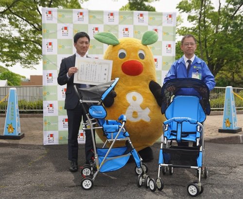 ブログ記事「株式会社オープンハウスグループ　名古屋支社様から貸出用ベビーカーの寄附をいただきました！」のサムネイル画像