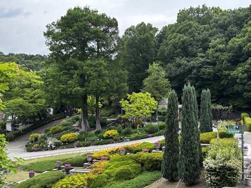 【写真８】0508 宿根草園付近の遠景@花園橋.JPG