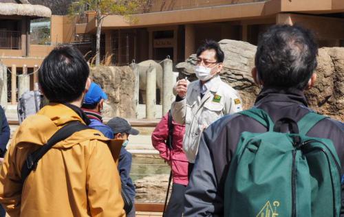 動物園長と歩こう.JPG