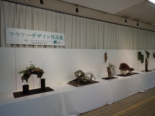 フラワーデザイン作品展 (3).JPG