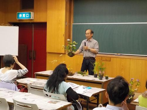 苔玉で新和風の寄せ植えをつくろう.JPG